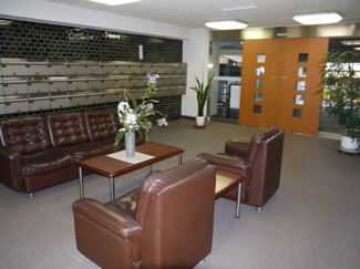 【その他共用部分】 | 開放感あるエントランスは、重厚感があります。