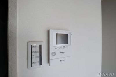 【セキュリティ】 | ロアール | モニター付きインターホンです