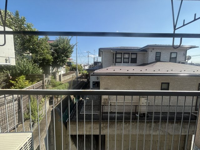 【展望】 | グリーンヒル徳丸 | 頬をなでる優しい風を感じることが出来ます。つい深呼吸をしたくなる気持ちの良い眺望を楽しみましょう。