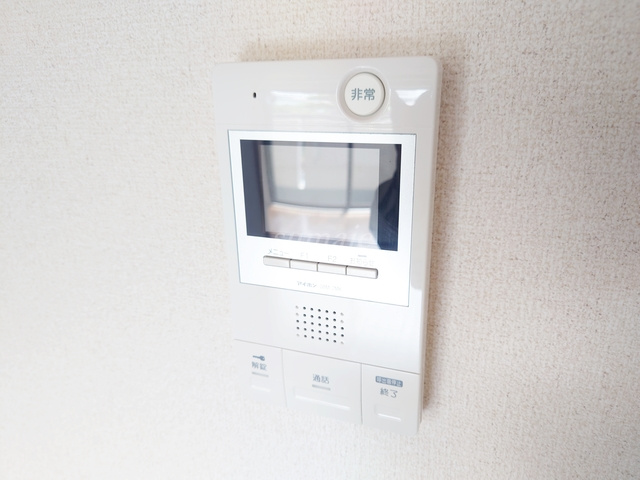 モンプラトー平山のセキュリティ|モニタ付インターホンです☆