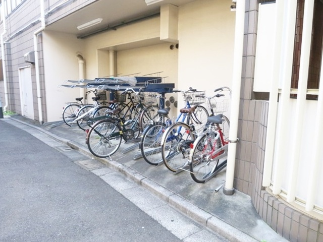 モンプラトー平山のその他共用部分|駐輪場もあります！！