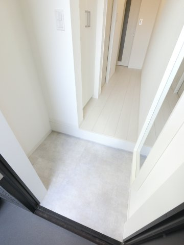 ペルル穴川の玄関