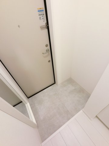 ペルル穴川の玄関