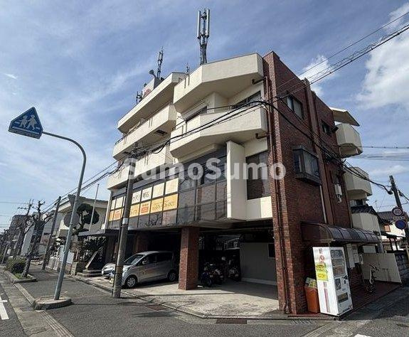 山崎ビルの外観|外観は落ち着いています