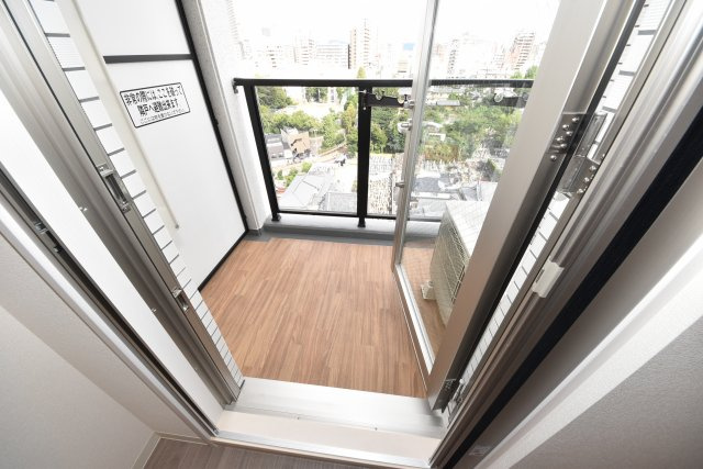 プレサンス四天王寺前夕陽ヶ丘アクティのバルコニー