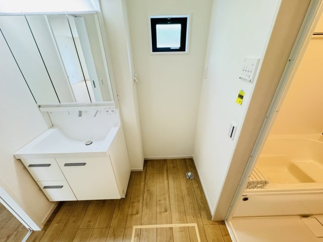 柏市亀甲台町２丁目新築戸建のランドリースペース|洗濯機置き場