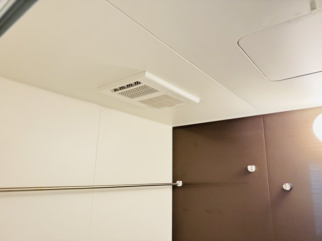 【冷暖房・空調設備】 | 柏市亀甲台町２丁目新築戸建 | 雨の日も安心の浴室乾燥機つき