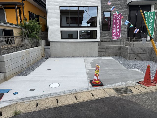 柏市亀甲台町２丁目新築戸建の駐車場|駐車スペース・並列2台駐車可