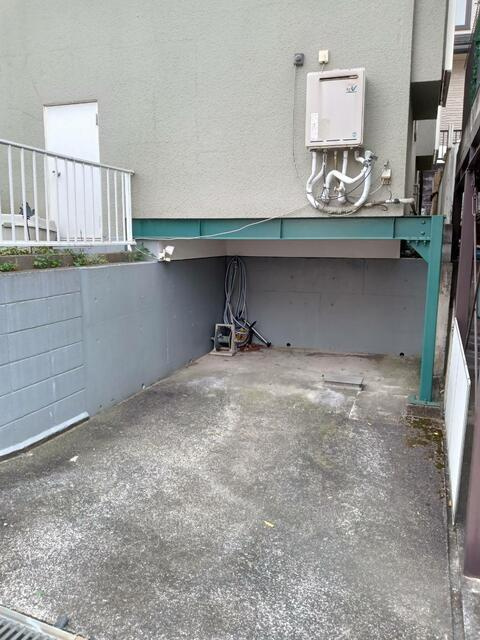 八王子市横川町の中古一戸建の駐車場| 