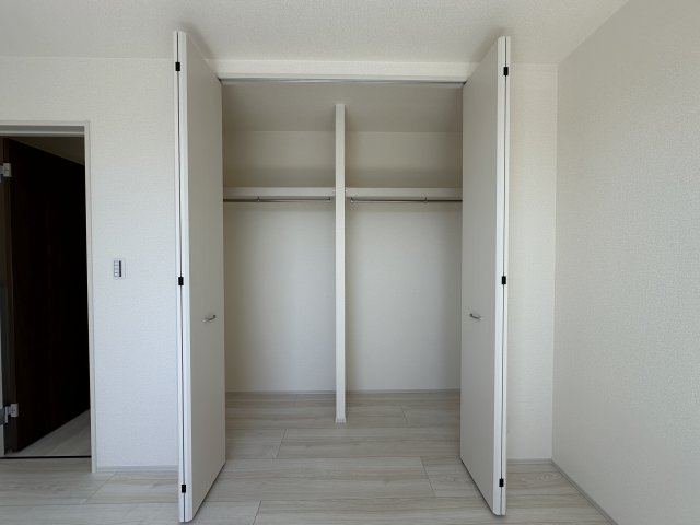 神戸市須磨区北落合4丁目新築戸建5号棟の収納