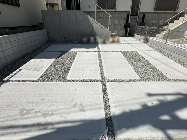 神戸市須磨区北落合4丁目新築戸建1号棟の駐車場