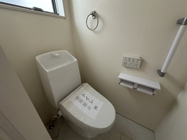 神戸市須磨区北落合4丁目新築戸建2号棟のトイレ