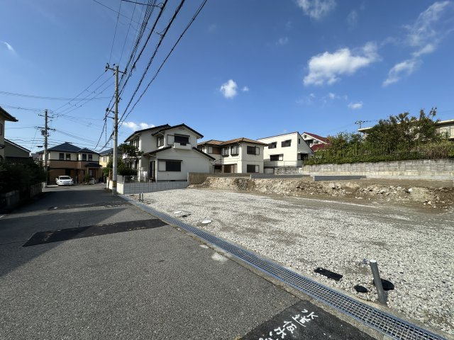 神戸市須磨区北落合4丁目新築戸建4号棟の前面道路含む現地写真|2025年10月27日撮影
