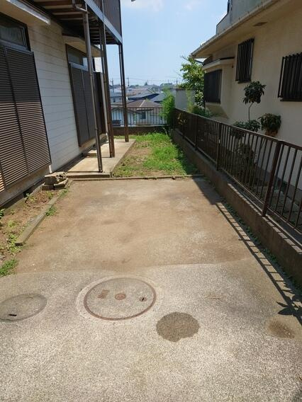 町田市東玉川学園２丁目の中古一戸建の駐車場| 