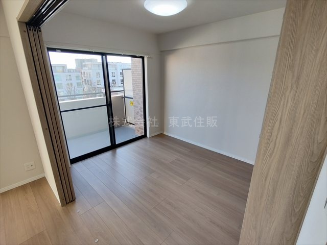 【寝室】の画像