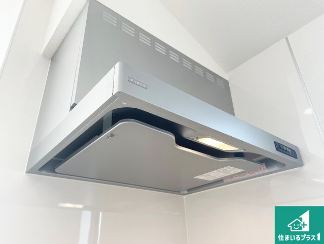 明石市太寺天王町　新築一戸建ての設備|汚れにくいスロットフィルタでお手入れラクラク！ＬＥＤ照明付き！