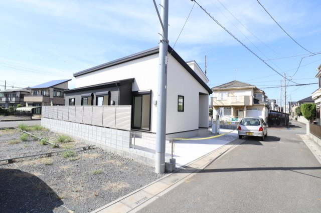 仲介手数料無料　桶川市上日出谷南1丁目　新築　全２棟の外観