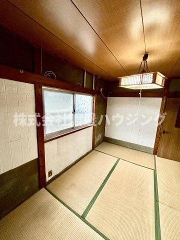 寝屋川市太秦緑が丘の一戸建ての和室