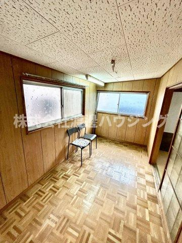 寝屋川市太秦緑が丘の一戸建ての内装