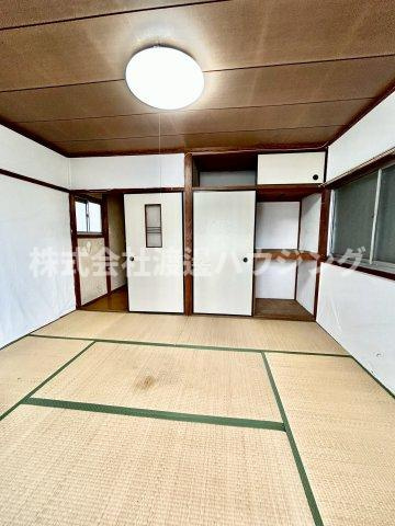寝屋川市太秦緑が丘の一戸建ての寝室