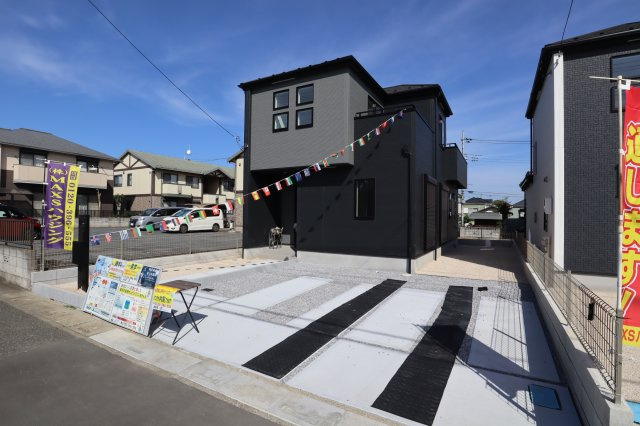 仲介手数料無料　桶川市上日出谷南１丁目3期　新築　全２棟の前面道路含む現地写真