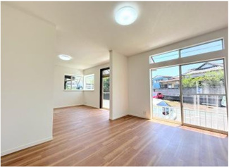 【居間・リビング】 | さいたま市岩槻区加倉４丁目　中古戸建