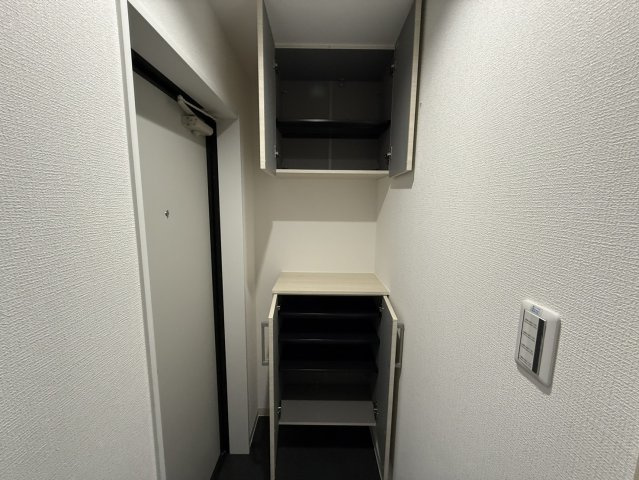 D porta clairの玄関