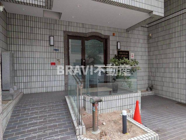 大阪文化会館のエントランス