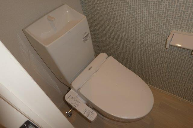 カーサ・フィオーレ中庄のトイレ|シャワー付きトイレ