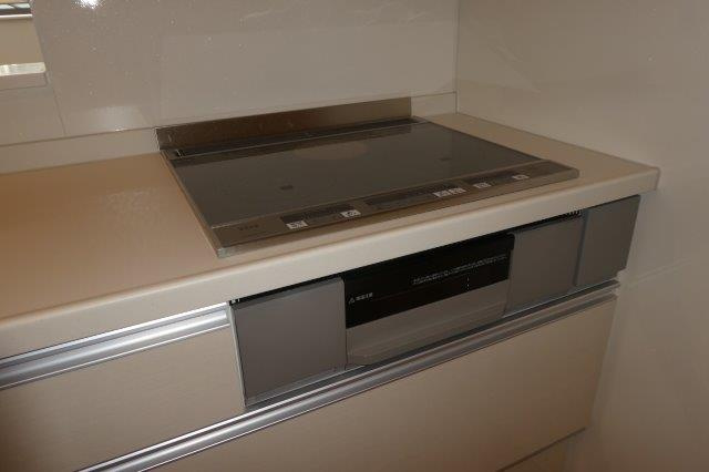 カーサ・フィオーレ中庄のキッチン|ＩＨコンロ