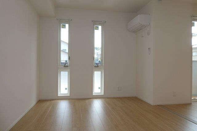 カーサ・フィオーレ中庄の洋室