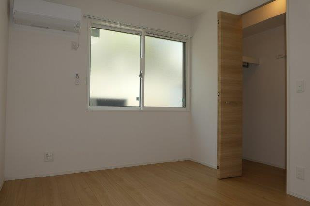 カーサ・フィオーレ中庄の寝室|洋室