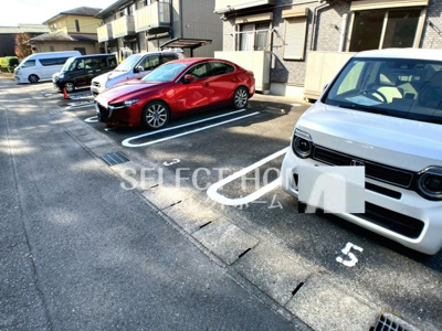 【駐車場】 | アンジュ岡崎南Ⅱ | 駐車場に車を止められます