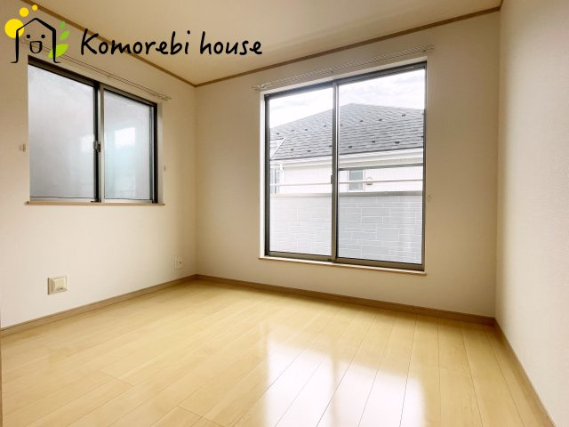 上尾市小泉7丁目　中古一戸建ての寝室|9/29　撮影済み