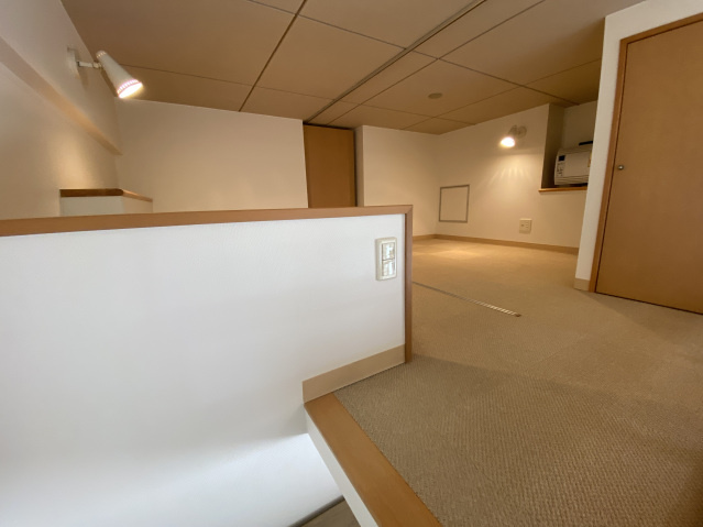 フルール観音のロビー