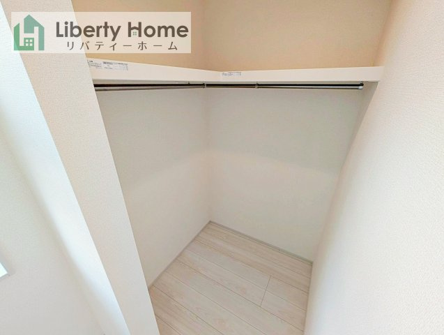 水戸市千波町4期　新築戸建　2号棟の収納