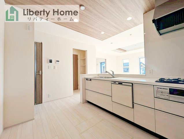 水戸市千波町4期　新築戸建　2号棟のキッチン