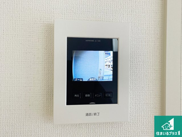 京都市伏見区向島庚申町　第2期　新築一戸建ての防犯設備|カラーモニターインターホン！声だけでなく来訪者の姿や顔がモニターで確認できるので、小さなお子様がいらっしゃるご家庭でも安心できます！