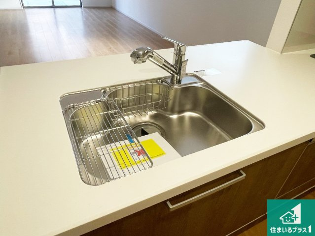 京都市伏見区向島庚申町　第2期　新築一戸建ての設備|広々としたシンクで食器洗いも楽々！