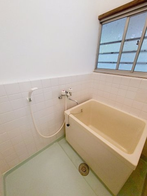 【浴室】 | 白樺荘 | ※同建物ほかのお部屋の写真です。