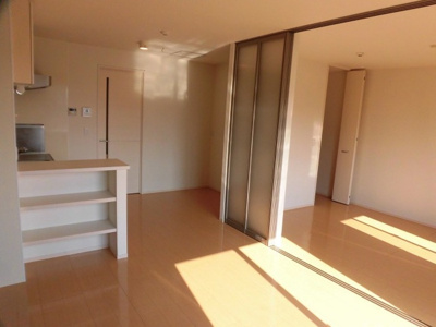 【居間・リビング】 | ファミーユ凪 Ａ棟