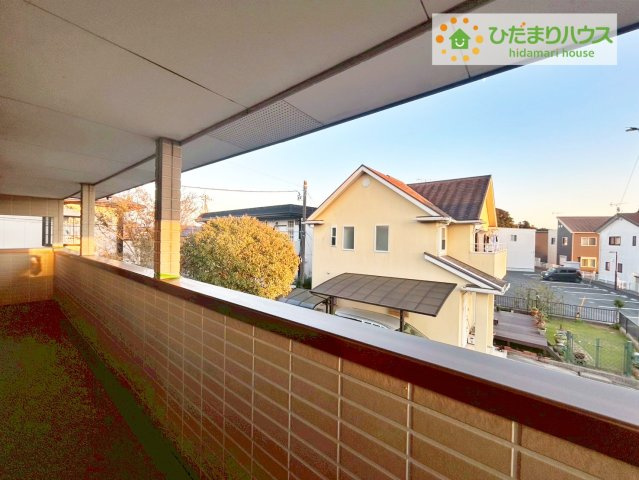 ひたちなか市大字市毛　中古戸建のバルコニー|あたたかな光が差し込む、南向きのバルコニー(#^^#)