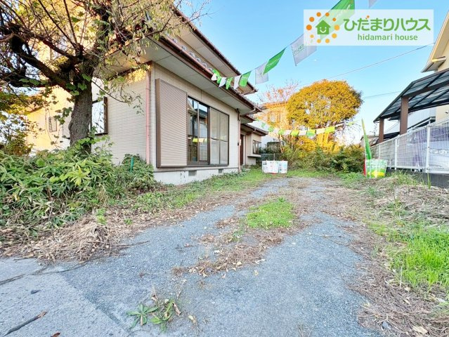 ひたちなか市大字市毛　中古戸建の駐車場|整備された駐車場で、マイカーを気兼ねなく洗車なんて最高ですね！(^▽^)/