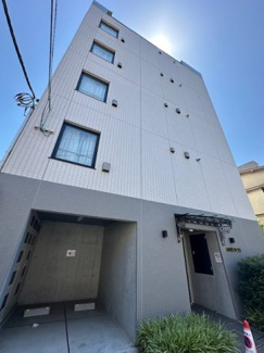 【外観】 | ＬＡＵＲＥＬ　ＴＯＧＯＳＨＩ　は三都市アース中延店へお任せください！