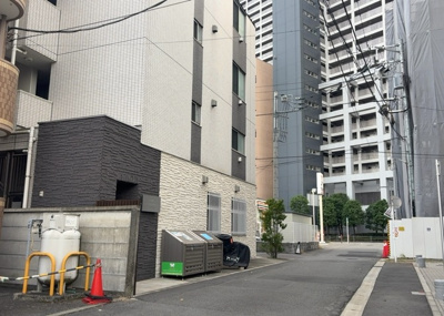 【展望】 | ソルティア橋本 | 眺望を気にして物件を探す場合、前面に建物が建っていないか現地で確認しましょう！前面に建物があると景色はもちろん、日当たりや風通しにも影響が出てきます。住んだ時のことを想像しながら現地見学をしましょう。