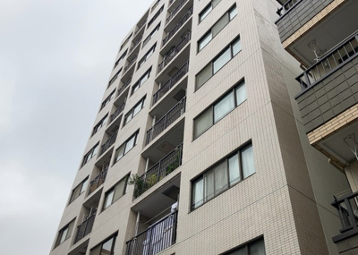 【外観】 | グリーンパーク西八王子 | マンションの外観は非常に重要なポイントです！外観の善し悪しは資産価値に大きな影響を与えます。外観のいいマンションを購入することで、高値で売却がしやすく、買い手が見つかりやすいというメリットがあります。