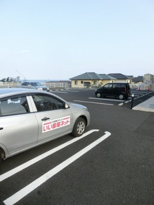 【駐車場】 | ベル・コリーヌ