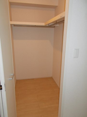 【内装】 | プリムローズ