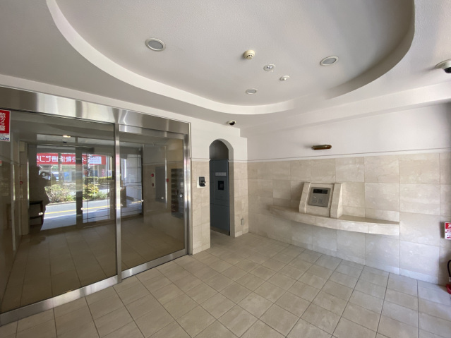 フルール観音のロビー