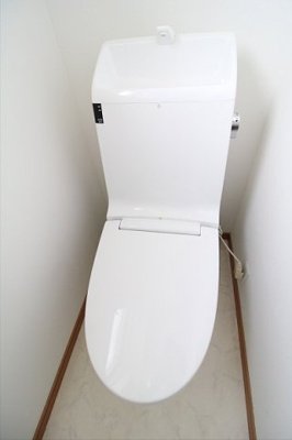 【トイレ】 | カステーロ・フチ